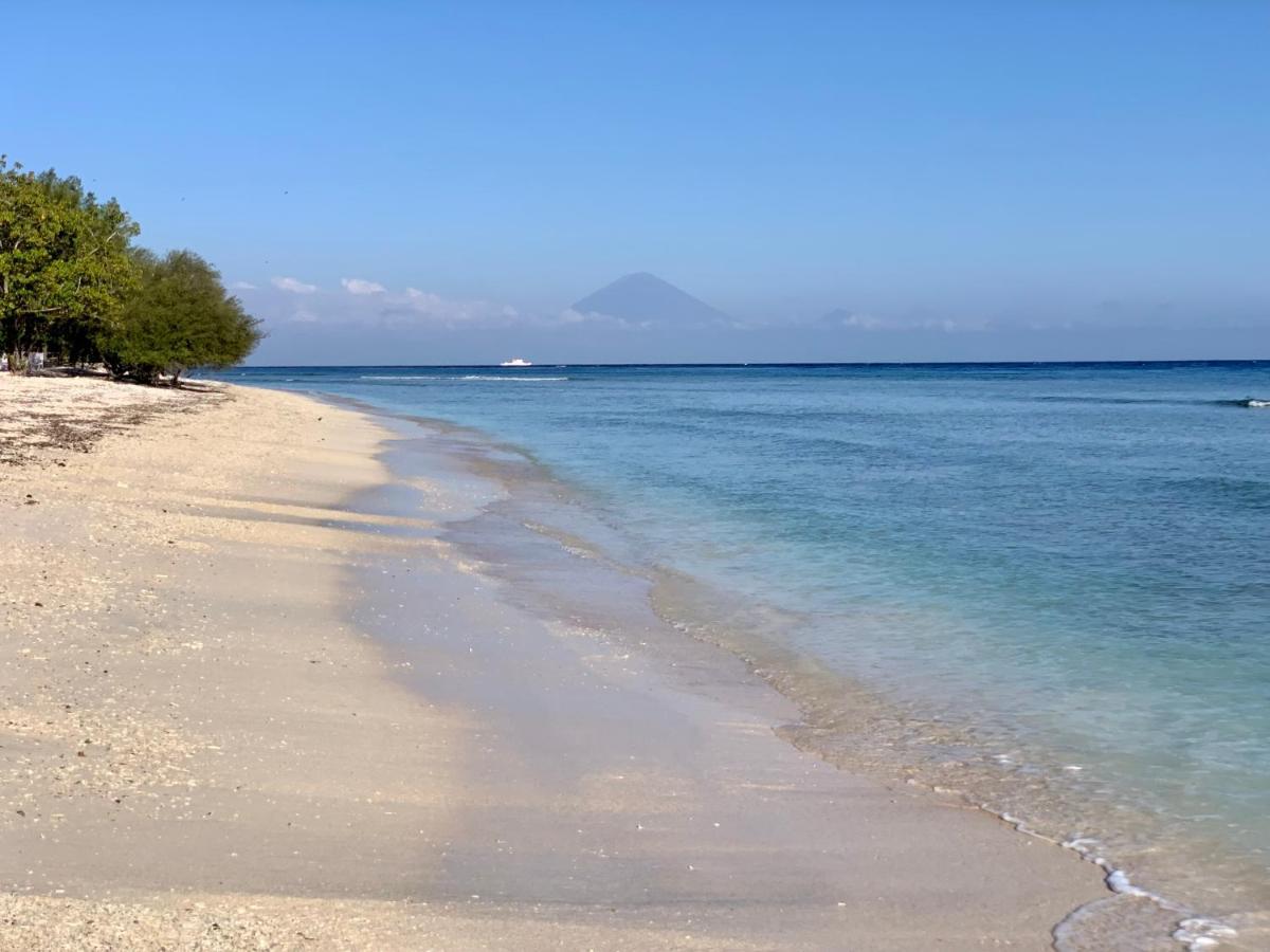 Wilson'S Retreat Hotel Gili Trawangan Exterior photo