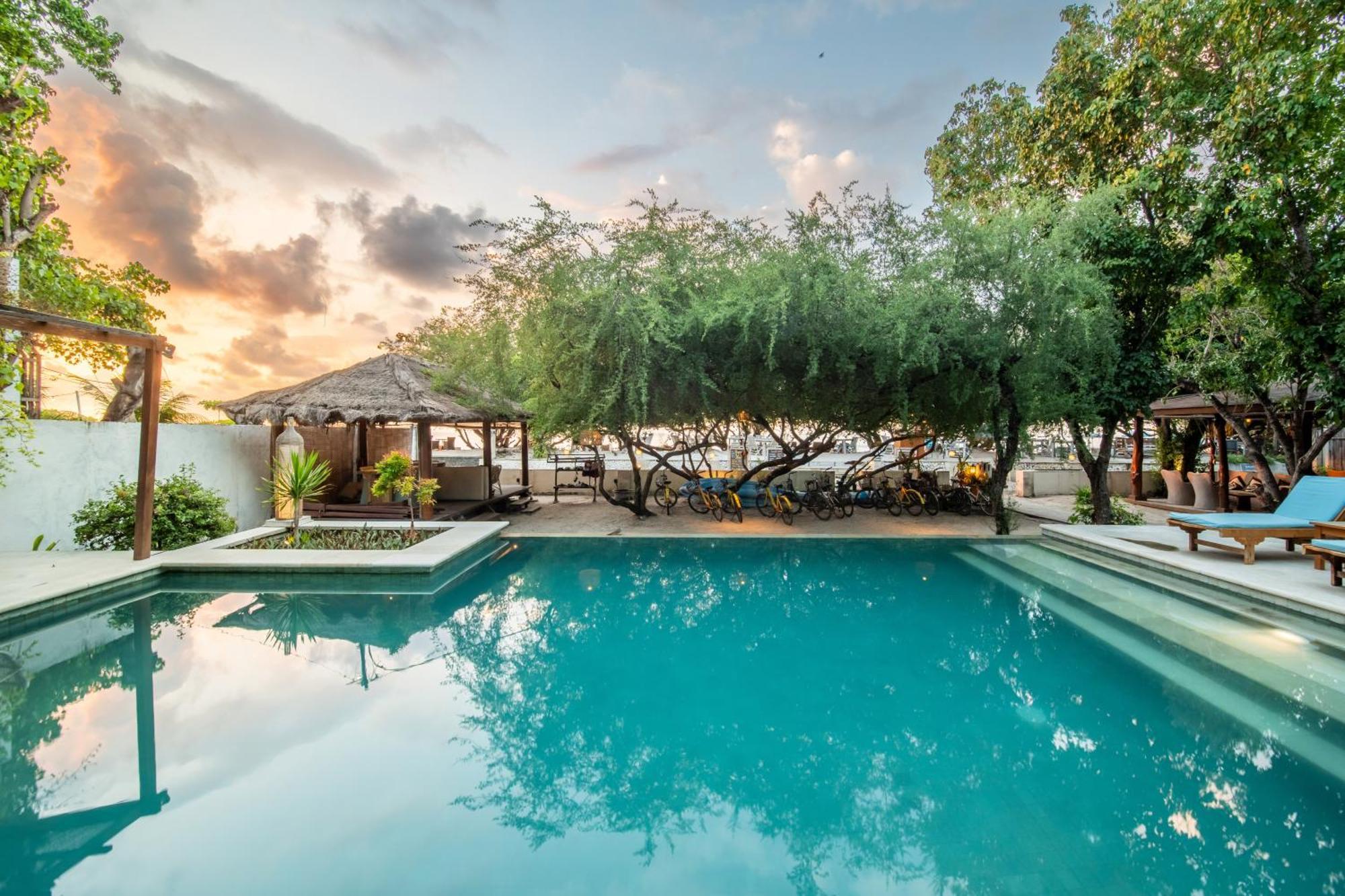 Wilson'S Retreat Hotel Gili Trawangan Exterior photo