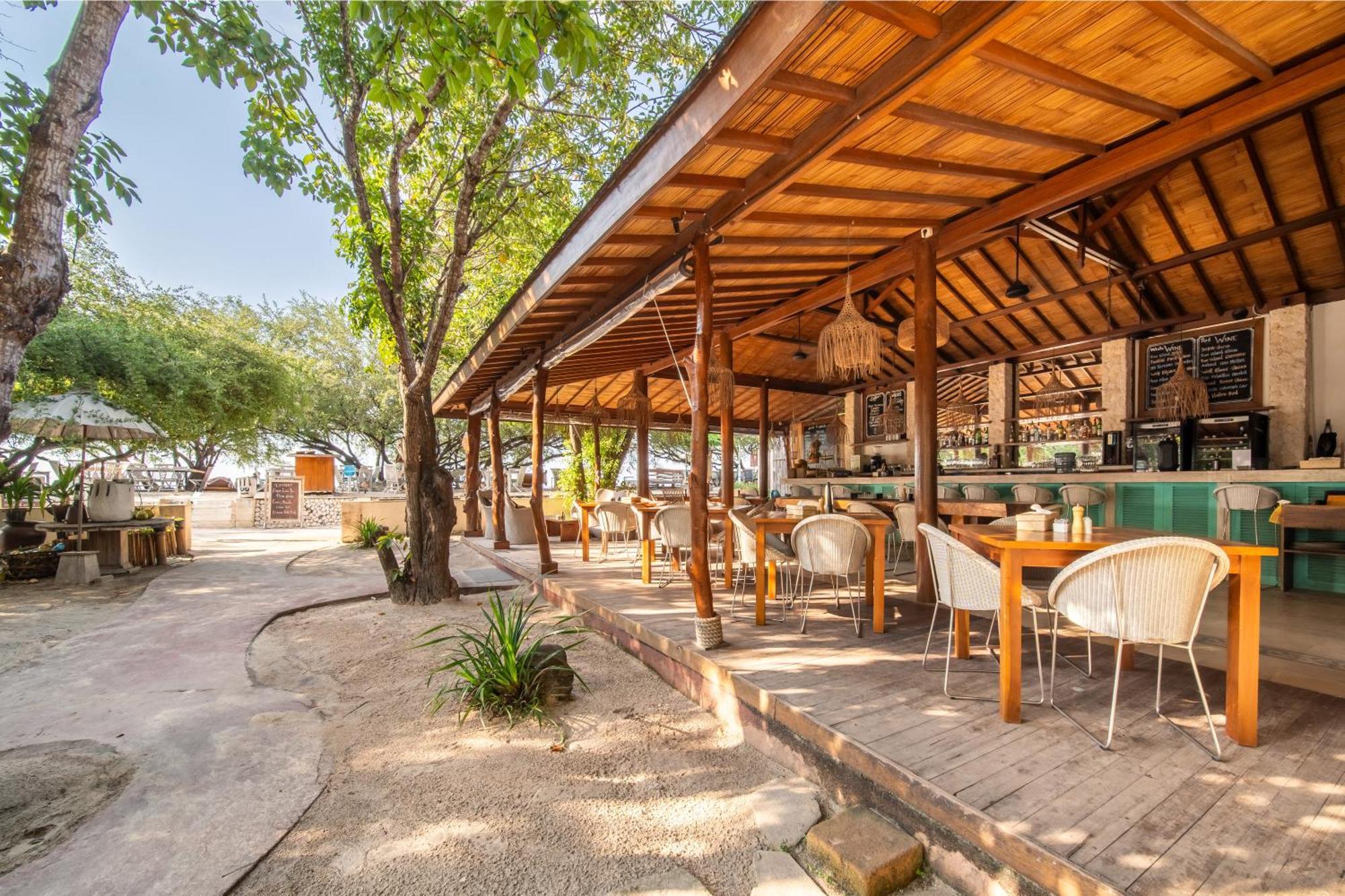 Wilson'S Retreat Hotel Gili Trawangan Exterior photo